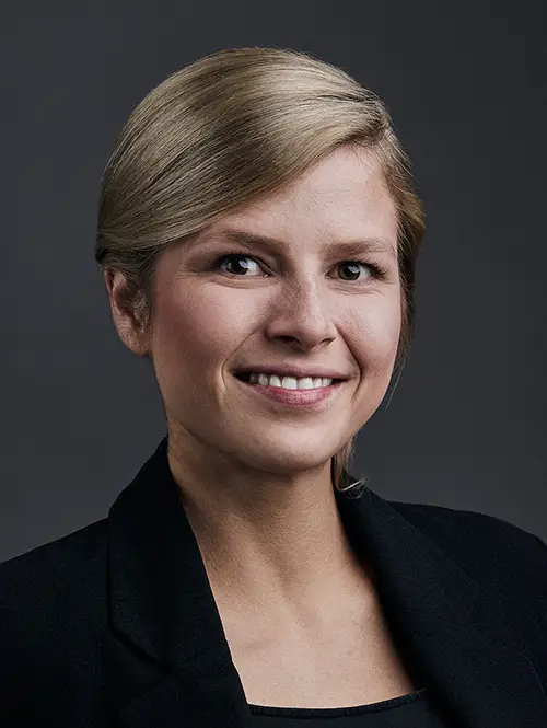 Porträt von Franziska Pilz – Marketing Managerin für digitale Kommunikation und Positionierung datengetriebener KI-Lösungen